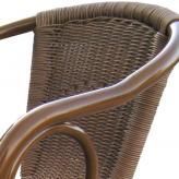 Плетеное кресло из искусственного ротанга